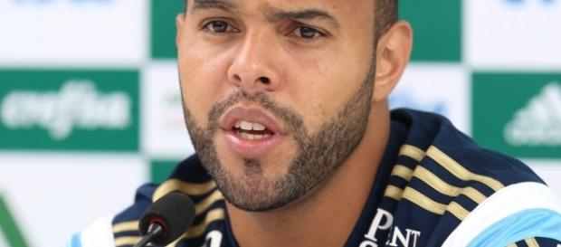 Alecsandro, centroavante do Palmeiras Alecsandro, centroavante do Palmeiras