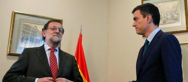 El presidente Rajoy negando el saludo al lider del PSOE. El presidente Rajoy negando el saludo al lider del PSOE.