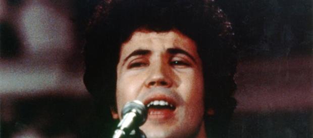 Lucio Battisti, oggi ricorre l'anniversario della sua morte. Lucio Battisti, oggi ricorre l'anniversario della sua morte.