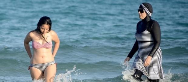 Prohibición del burkini divide a Francia – El Politico - elpolitico.com Prohibición del burkini divide a Francia – El Politico - elpolitico.com