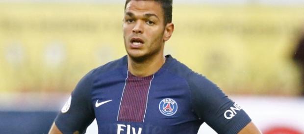 Ben Arfa, le bizutage qui finit mal - Football - Sports.fr - sports.fr Ben Arfa, le bizutage qui finit mal - Football - Sports.fr - sports.fr