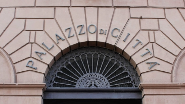 Comune, sì al 'baratto' amministrativo: "Ripagare debiti con ... - baritoday.it