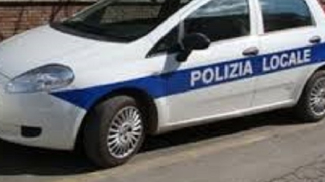 Reggio Calabria, grave impatto frontale: un ferito.