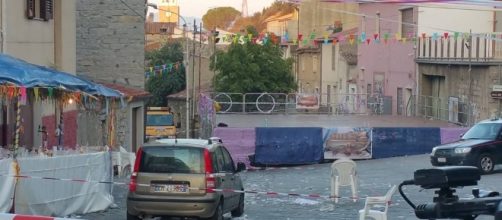 Sardegna, a Nule un'auto piomba sulla folla. massacro davvero sfiorato