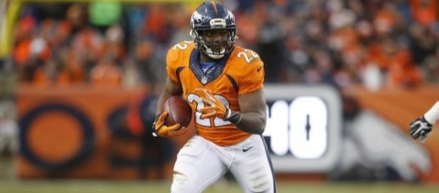 Com dois touchdowns, C.J. Anderson conduziu o Denver Broncos à primeira vitória da temporada do futebol americano Com dois touchdowns, C.J. Anderson conduziu o Denver Broncos à primeira vitória da temporada do futebol americano
