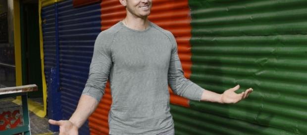 The Real Story Behind the Nick Viall-Luke Pell 'Bachelor' Switch - wetpaint.com The Real Story Behind the Nick Viall-Luke Pell 'Bachelor' Switch - wetpaint.com