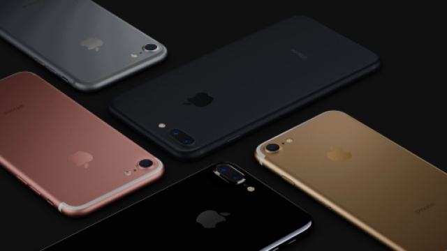 I nuovi Apple iPhone 7 e 7 Plus