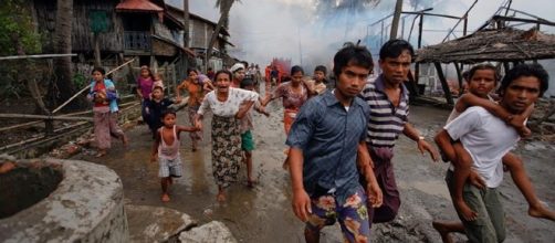 I Rohingya in Myanmar vengono perseguitati e uccisi
