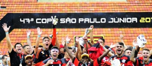 Flamengo é o atual campeão e vai em busca do tetra Flamengo é o atual campeão e vai em busca do tetra