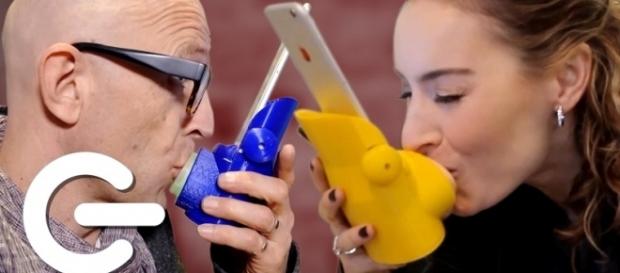 Kissenger, cos'è e come funziona l'app del bacio Kissenger, cos'è e come funziona l'app del bacio