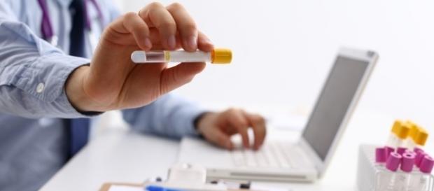 © lenetsnikolai / Fotolia: Doctor of medicine drugs © lenetsnikolai / Fotolia: Doctor of medicine drugs