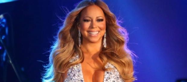 Mariah Carey fails to sing during 'New Year's Rockin' Eve' - laineygossip.com Mariah Carey fails to sing during 'New Year's Rockin' Eve' - laineygossip.com