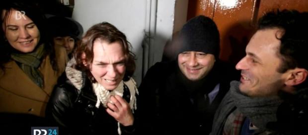 Terrorvorwurf gegen Asli Erdogan : Türkische Autorin kommt aus U ... - br.de Terrorvorwurf gegen Asli Erdogan : Türkische Autorin kommt aus U ... - br.de