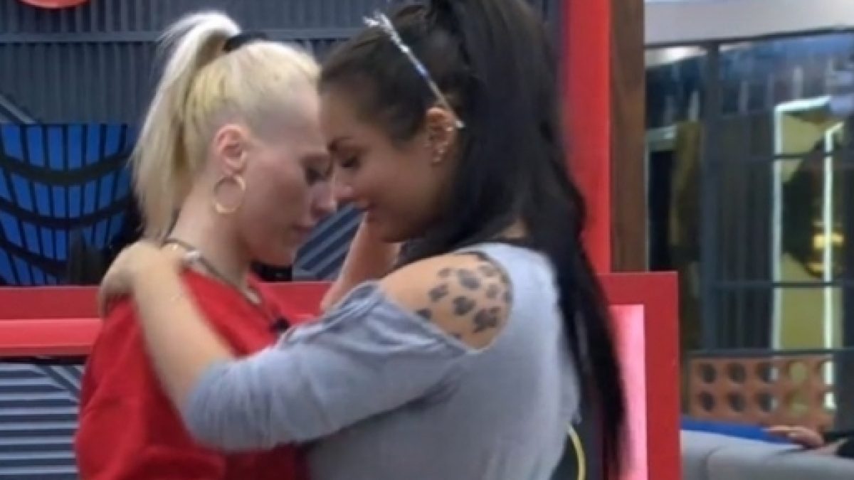 GHVIP ÚLTIMA HORA.: Daniela y Elettra incendian las redes sociales por...  ESTO.