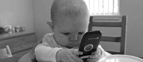 Via smartphone e tablet dalle mani dei bambini. Rischiano la ... - repubblica.it