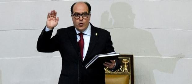 El Parlamento venezolano declara a Maduro en "abandono de cargo ... - publinews.gt El Parlamento venezolano declara a Maduro en "abandono de cargo ... - publinews.gt