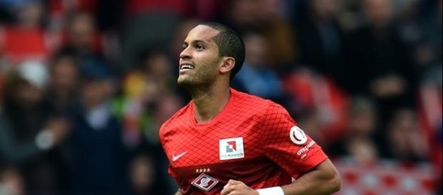 Flamengo acerta a contratação do volante Romulo Flamengo acerta a contratação do volante Romulo