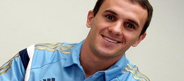 Lucas está muito perto de ser anunciado como reforço do Fluminense (Foto: Santa Portal) Lucas está muito perto de ser anunciado como reforço do Fluminense (Foto: Santa Portal)
