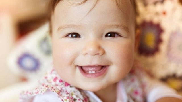 5 choses à savoir sur les dents de bébé - journaldesfemmes.com