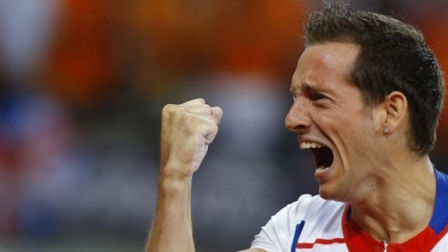 Lavillenie sur le toit de l'olympe - parismatch.com