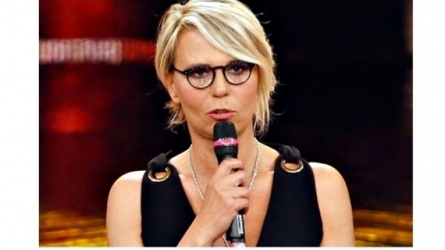 Maria De Filippi condurr&agrave; il Festival di Sanremo 2017? Chi lo annuncia, lei 'smentisce'.