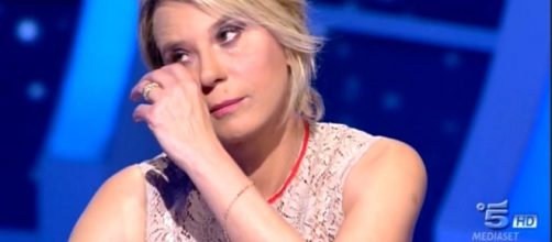 C'è posta per te, Maria De Filippi piange per la storia di Antonio ... - today.it