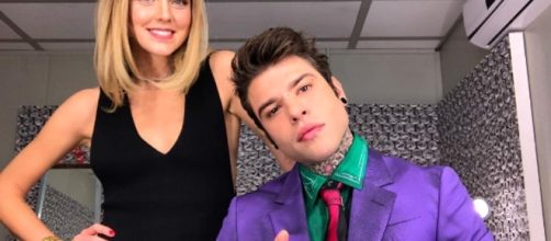 Fedez e Chiara Ferragni, il selfie nel backstage di X Factor - today.it