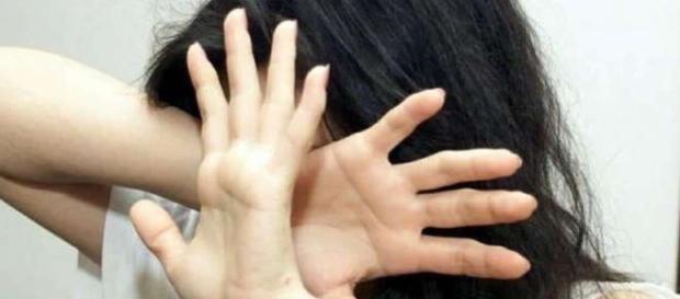 Insulti e minacce all'assistente sociale: «Sono araba, ti sfregio ... - ilgazzettino.it Insulti e minacce all'assistente sociale: «Sono araba, ti sfregio ... - ilgazzettino.it