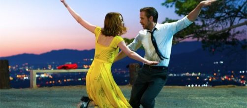 Director Chazelle crafts modern millennial musical in 'La La Land ... / Photo via: Gmanetwork. - gmanetwork.com