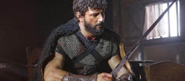 Antonio Velázquez como Gonzalo de Catoira, un jefe de la guardia enseñando músculo Antonio Velázquez como Gonzalo de Catoira, un jefe de la guardia enseñando músculo