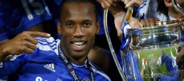Apenas detalhes separam Drogba do Corinthians. Apenas detalhes separam Drogba do Corinthians.