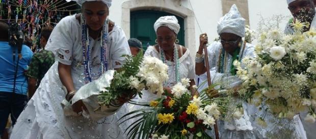 Fé no Senhor do Bonfim leva baianos e turistas a uma das ... - henriquebarbosa.com Fé no Senhor do Bonfim leva baianos e turistas a uma das ... - henriquebarbosa.com