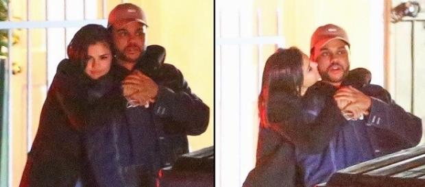 O casal foi flagrado se beijando em público O casal foi flagrado se beijando em público