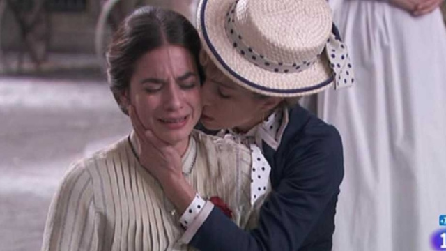 Acacias 38 - Teresa hundida y Cayetana a su rescate - rtve.es