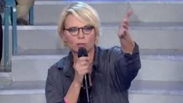 Maria De Filippi smentisce il malore.