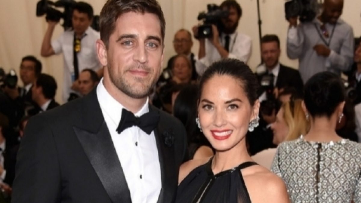 Aaron Rodgers wife: Packers QB isn't married, but did Olivia Munn caused  family feud?