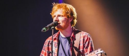 Ed Sheeran 'Slept Rough Outside Buckingham Palace' | MTV UK - mtv.co.uk