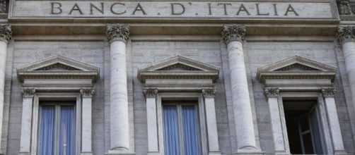 Banche, scende ancora il rating dell'Italia.