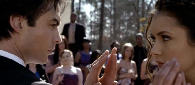 Aparição de Elena vai ser muito presente neste episódio Aparição de Elena vai ser muito presente neste episódio