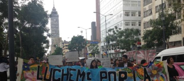 CNTE protesta en la CdMx por violencia en Oaxaca - Grupo Milenio - milenio.com CNTE protesta en la CdMx por violencia en Oaxaca - Grupo Milenio - milenio.com