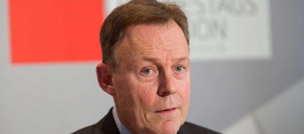 Glaubt, Trump habe nicht "alle Tassen im Schrank". Thomas Oppermann (SPD). (Fotoverantw./URG Suisse: Blasting.News Archiv) Glaubt, Trump habe nicht "alle Tassen im Schrank". Thomas Oppermann (SPD). (Fotoverantw./URG Suisse: Blasting.News Archiv)