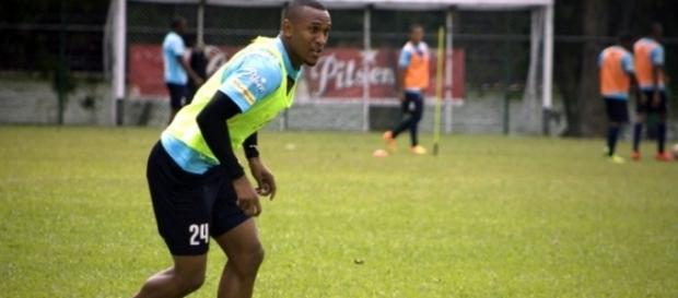 Grêmio se aproxima da contratação do atacante Angelo Rodríguez (Reprodução/Islandsports) Grêmio se aproxima da contratação do atacante Angelo Rodríguez (Reprodução/Islandsports)