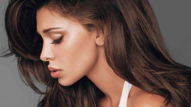 Belen Rodriguez e Stefano De Martino pronti a sancire l'addio: ecco perchè - foto vanityfair.it