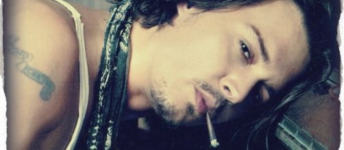Johnny Depp is finally officially single! - tmz.com