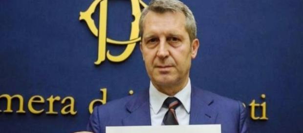 Amnistia e indulto, sottosegretario Della Vedova: auspicabili se manca civiltà, le novità Amnistia e indulto, sottosegretario Della Vedova: auspicabili se manca civiltà, le novità
