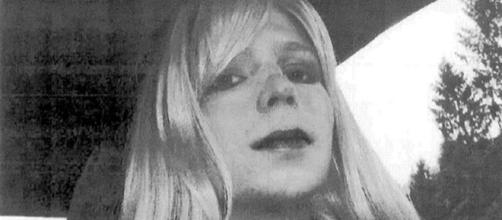 President Obama commutes Chelsea Manning's prison sentence. - people.com