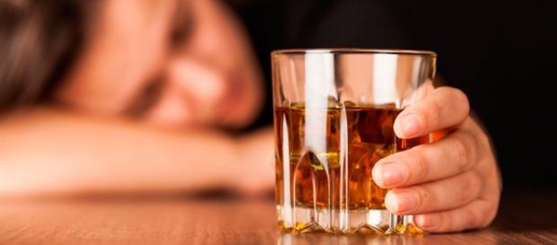 Adicción al alcohol y otras sustancias Adicción al alcohol y otras sustancias
