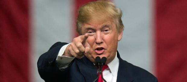Donald Trump wirft Angela Merkel schlimme Fehler vor. (Fotoverantw./URG Suisse: Blasting.News Archiv) Donald Trump wirft Angela Merkel schlimme Fehler vor. (Fotoverantw./URG Suisse: Blasting.News Archiv)