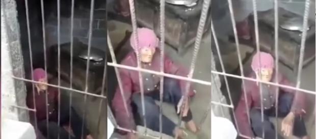 Idosa de 92 anos era mantida enjaulada pelo próprio filho, na China (foto: Reprodução/YouTube) Idosa de 92 anos era mantida enjaulada pelo próprio filho, na China (foto: Reprodução/YouTube)