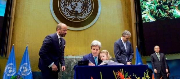 Secretary of State John Kerry signing Paris climate accord. Wikipedia-State Dept. Secretary of State John Kerry signing Paris climate accord. Wikipedia-State Dept.